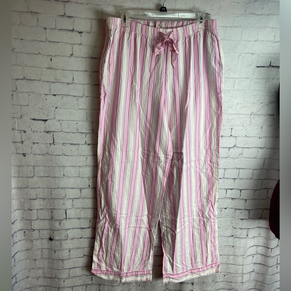 Victorias Secret size large pink striped pajama pants